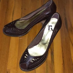 Brown man-made upper Sandal wood like heel shoe